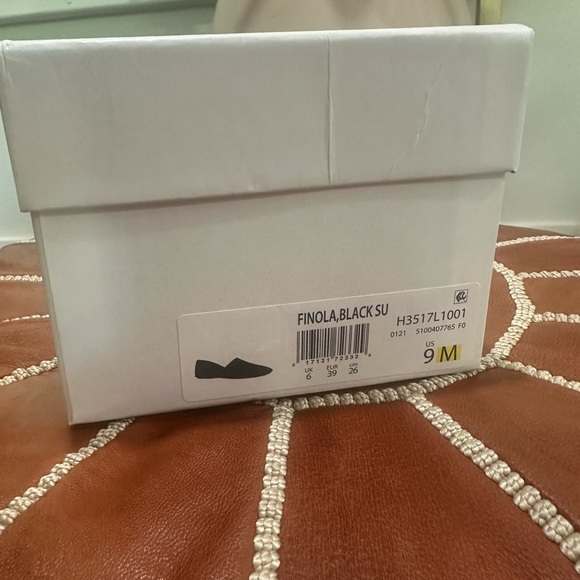 Vince Finola Almond Toe d'Orsay Suede Flats - Picture 5 of 13